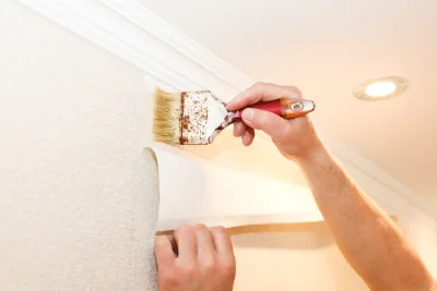 Pose de papier peint à Xaintrailles — revêtements muraux et toiles de verre